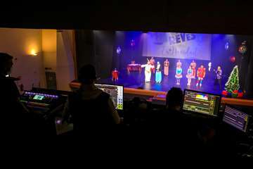 El Teatro de Telde rebosa de magia con el musical 'Al Revés en Navidad'/TA.